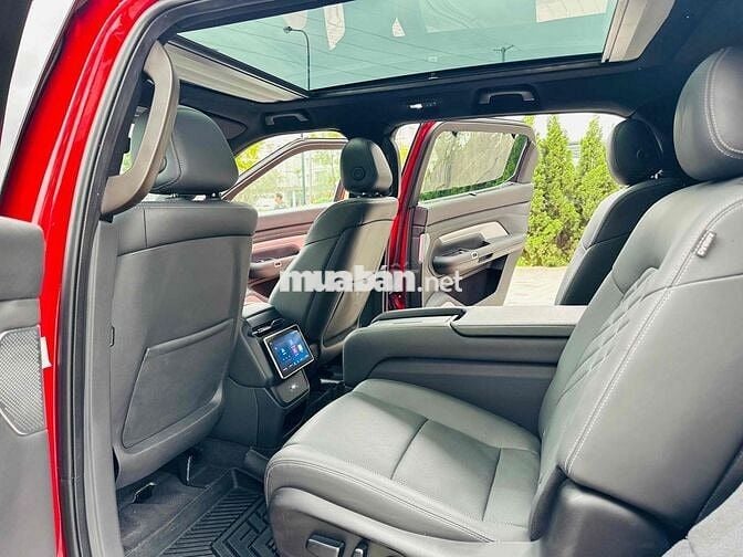 VinFast VF9 2023 Plus - Thuê pin Tiên Phong