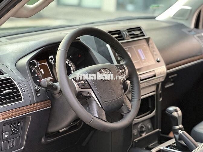 Toyota LandCruiser Prado 2021 2.7VX - 45000 km