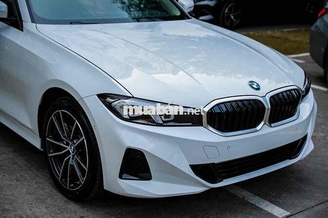 BMW 3 Series 2024 320i Sport Line - 9999 km