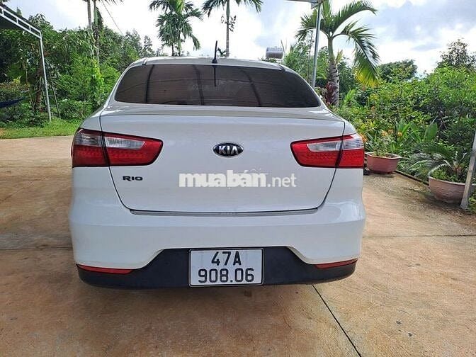 Kia Rio Trắng Số tự động