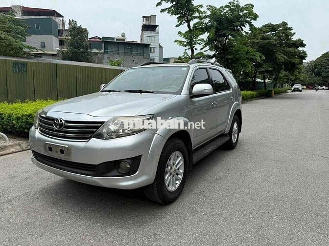 Toyota Fortuner 2013  bản 2.7V 4x2 AT