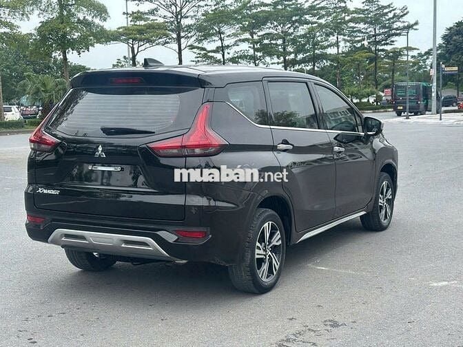 Mitsubishi Xpander AT 2021 màu đen