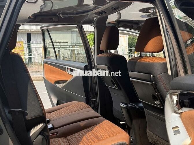 Innova 2019 2.0G -Đồng - 107951 km (Giá còn giảm)