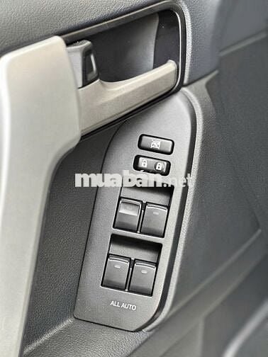 Toyota LandCruiser Prado 2021 2.7VX - 45000 km