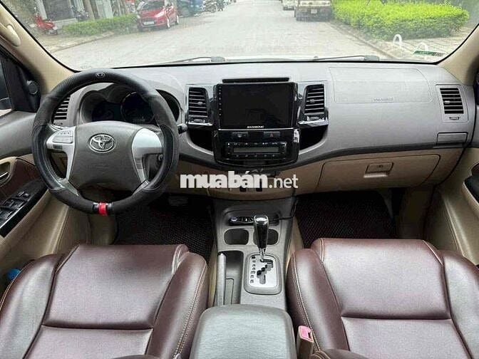 Toyota Fortuner 2013  bản 2.7V 4x2 AT