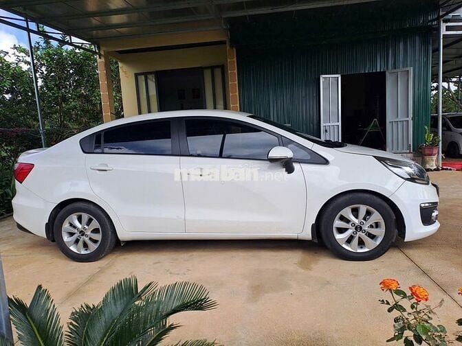 Kia Rio Trắng Số tự động