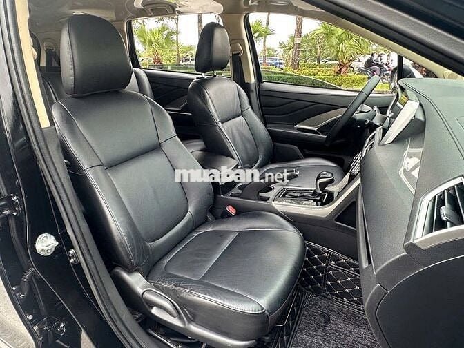 Mitsubishi Xpander AT 2021 màu đen