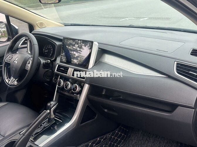 Mitsubishi Xpander AT 2021 màu đen