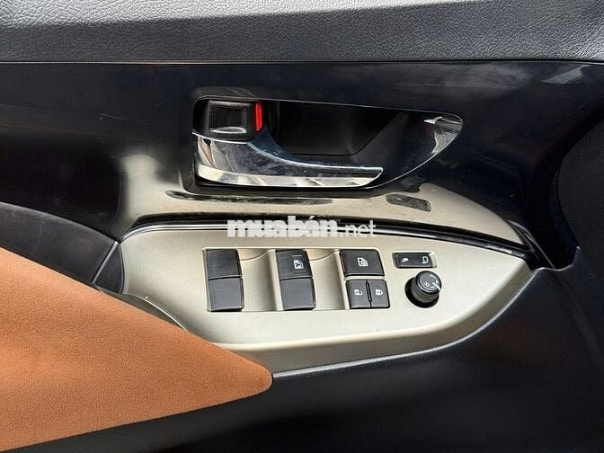 Innova 2019 2.0G -Đồng - 107951 km (Giá còn giảm)