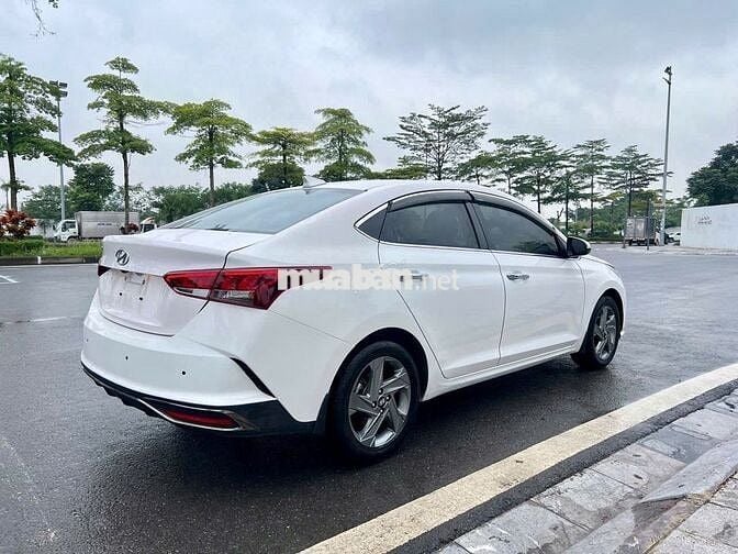 Hyundai Accent ATH 2022 màu trắng