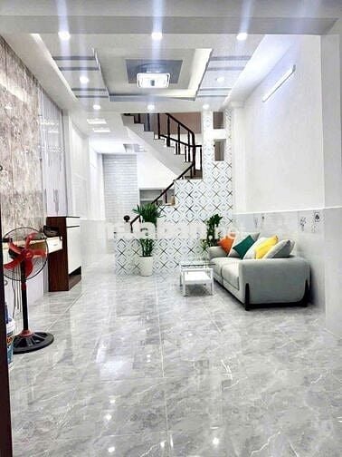 NHÀ BÁN LÊ VĂN QUỚI_ BÌNH TÂN DT 4*12 TRỆT LẦU 2PN 2WC HẺM XE TẢI