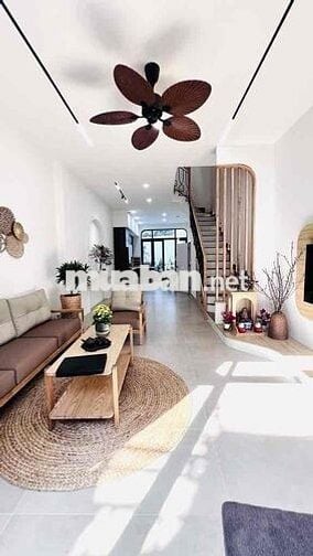 BÁN NHÀ PHỐ ĐẸP – HIẾM – GIÁ TỐT TẠI TRUNG TÂM Q7   66m² – 4,2x16 – 3