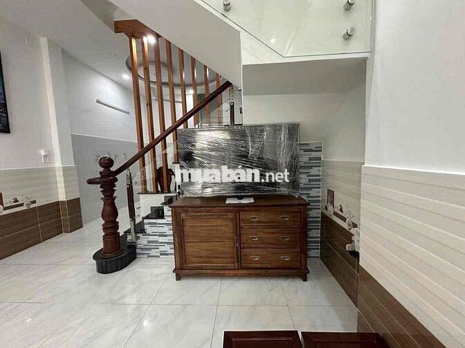 GẦN HOÀNG DIỆU 2 NHÀ 2 LẦU  4PN 4PN FULL NỘI THẤT HẺM Ô TÔ Ở + VPCTY