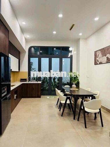 BÁN NHÀ PHỐ ĐẸP – HIẾM – GIÁ TỐT TẠI TRUNG TÂM Q7   66m² – 4,2x16 – 3