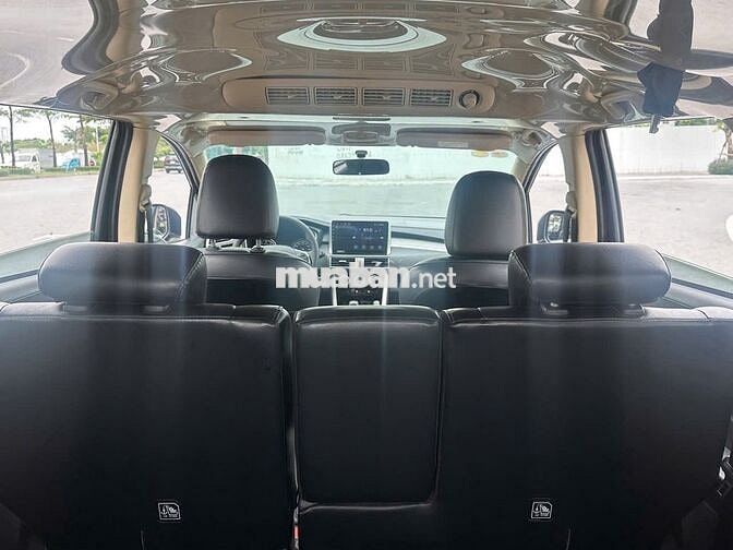 Mitsubishi Xpander AT 2021 màu đen