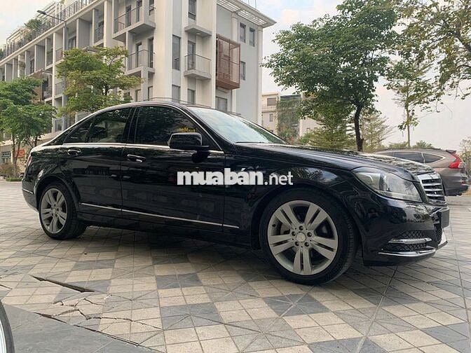 Mercedes Benz C250 2012 màu đen