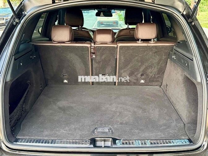 Mercedes Benz GLC 2017 250 4MATIC  - 70000 km