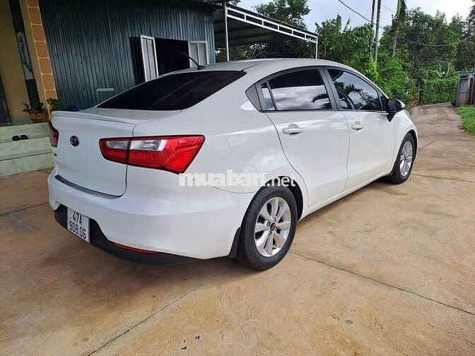 Kia Rio Trắng Số tự động