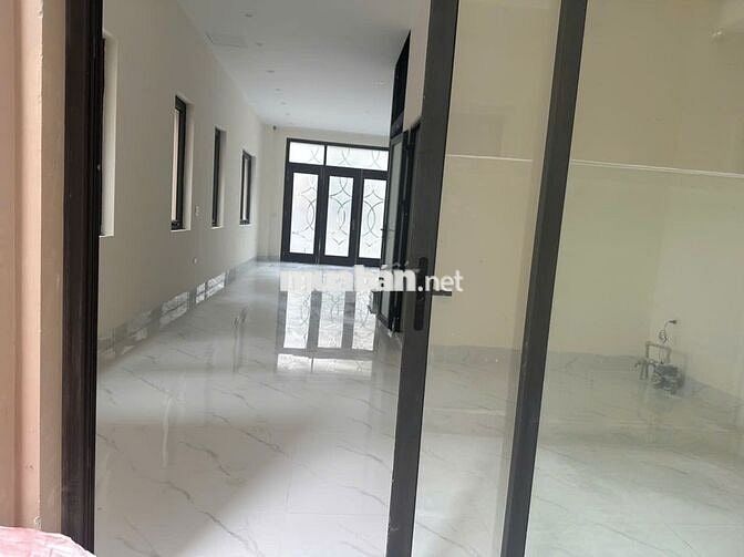 Cho thuê nhà liền kề hoàn thiện 5 tầng 6 phòng ngủ khép kín giá 12tr