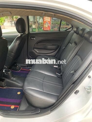 Mitsubishi Attrage 2021 màu trắng