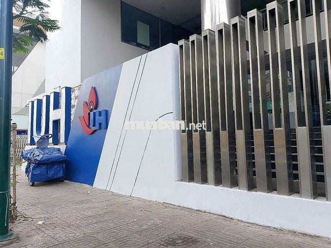 Phòng trọ sinh viên, Văn Phòng