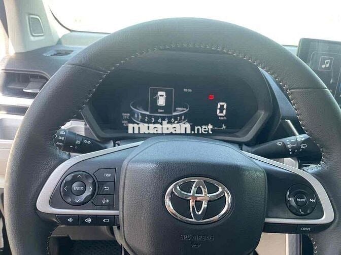 Toyota Veloz Cross Top 2023 - 42772 km