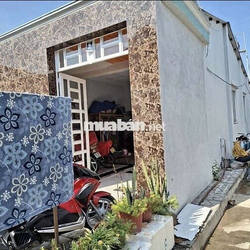 BÁN NHÀ 231M2 SỔ RIÊNG CÓ NHÀ C4 VÀ 5 PHÒNG TRỌ SAU LƯNG CĂN MẶT TIỀN