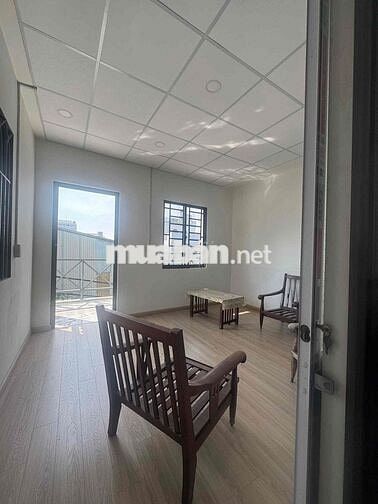 thuê nhà góc 2MT 2D nối dài,AnLạc, 2lầu 3PN, đường 12m, gần trường hoc