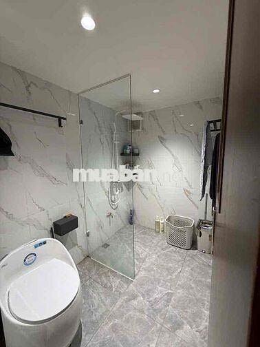 Tập Thể Chùa Láng dt 33/65 m  giá 4,86 tỷ  NHÀ ĐẸP Ở LUÔN