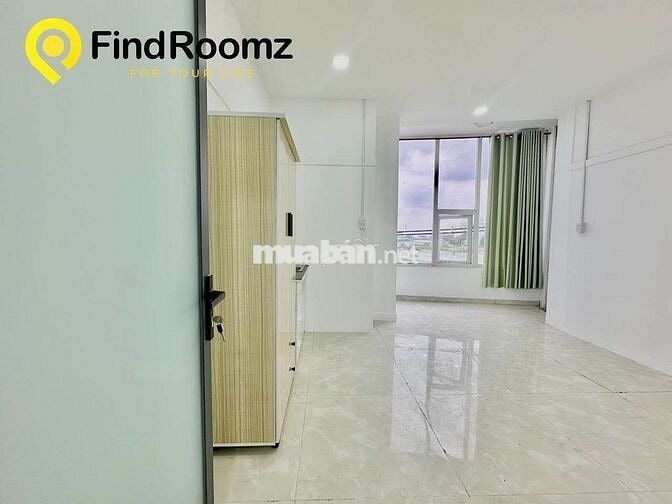 KHAI TRƯƠNG TÒA VIEWS KÍNH NGAY ĐẠI HỌC CÔNG NGHIỆP CƠ SỞ 2