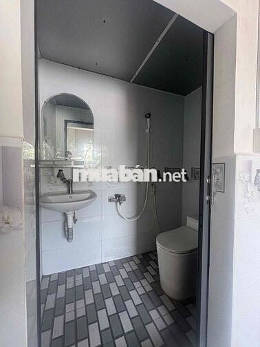 thuê nhà góc 2MT 2D nối dài,AnLạc, 2lầu 3PN, đường 12m, gần trường hoc