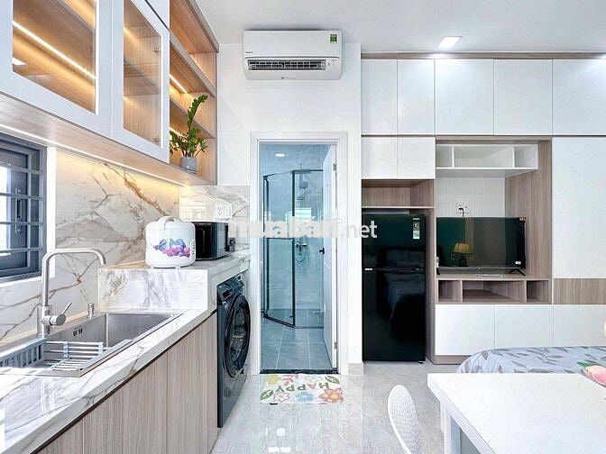 CHO THUÊ CĂN HỘ BANCONG, CỬA SỔ 32m2 _ SẴN NỘI THẤT NGAY HOÀNG SA Q3
