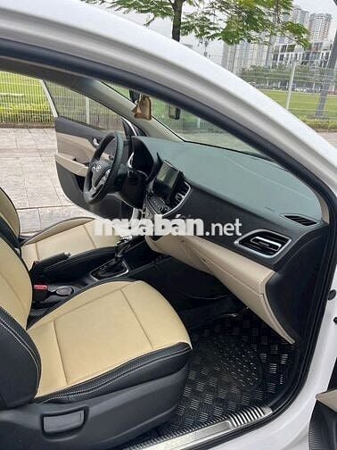 Hyundai Accent 1.4 AT 2021 màu trắng