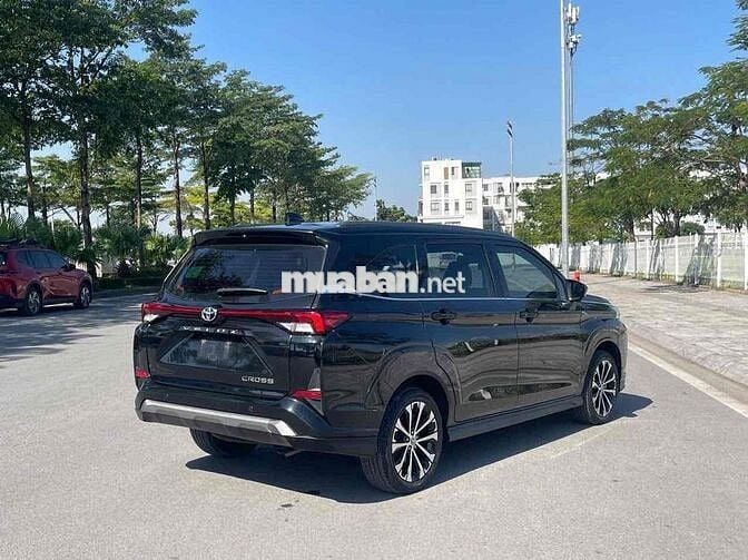 Toyota Veloz Cross Top 2023 - 42772 km