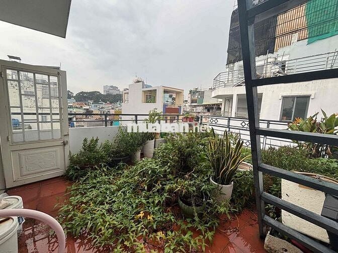 Nhà nguyên căn 120 m2, 3 pn full nội thất, nhà hẻm lê hồng phong q10