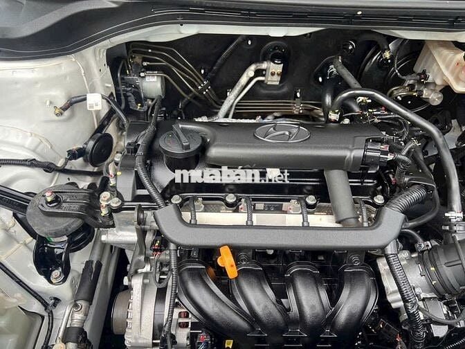 Hyundai Accent 1.4 AT 2021 màu trắng