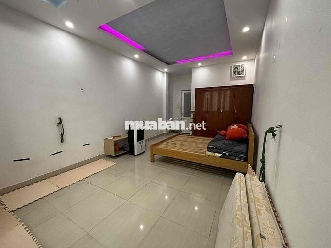 Nhà nguyên căn 120 m2, 3 pn full nội thất, nhà hẻm lê hồng phong q10