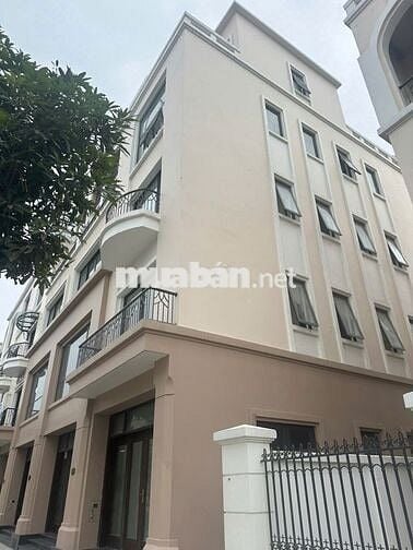 Cho thuê nhà liền kề hoàn thiện 5 tầng 6 phòng ngủ khép kín giá 12tr