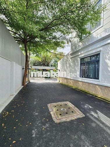 CHO THUÊ NHÀ HẺM XE HƠI NGAY CẦU ĐÚC NHỎ QL 13