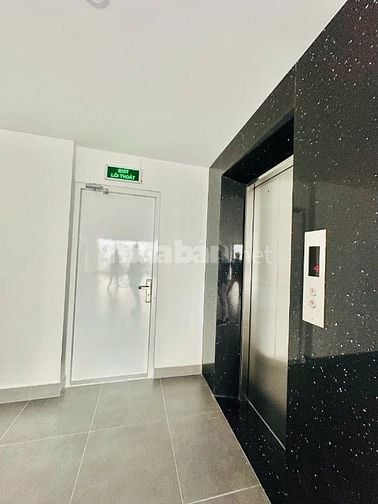 cho thuê tòa nhà văn phòng Góc Hai mặt tiền đường Cao Thắng q3 Giá tốt