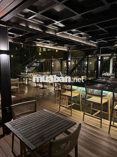 Cho thuê crooftop trung tâm quận 1