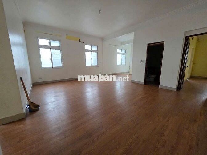 NGUYỄN SƠN - Nguyên Căn Lô Góc - 130m2× 5 Tầng - Vp, cty