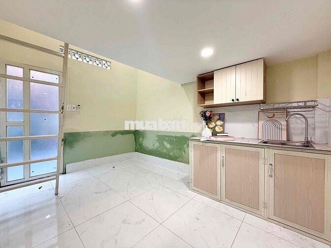 PHÒNG MỚI - THOÁNG TAI LINH TRUNG - GẦN NGÃ TƯ THỦ ĐỨC