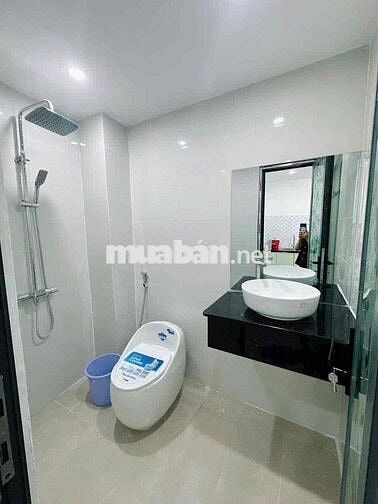 Cho thuê nhà nguyên căn đẹp long lanh như hình hẻm thống nhất