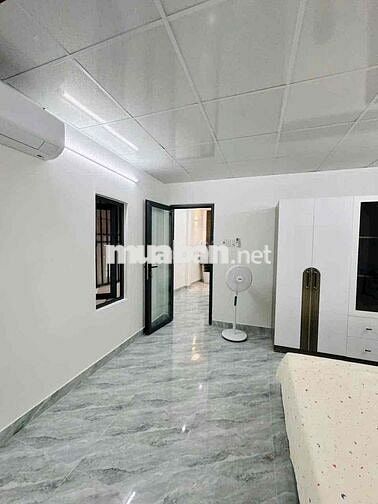 Cho thuê nhà nguyên căn đẹp long lanh như hình hẻm thống nhất