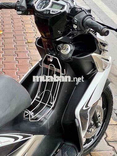 > Nouvo 5 2014 biển số TPHCM, có căn cước chủ xe