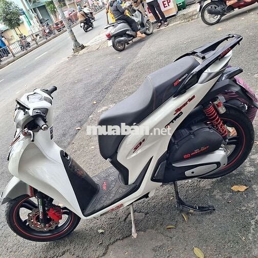 Xe đẹp như mới ít chạy đã có dàn đèn led trrơc sau