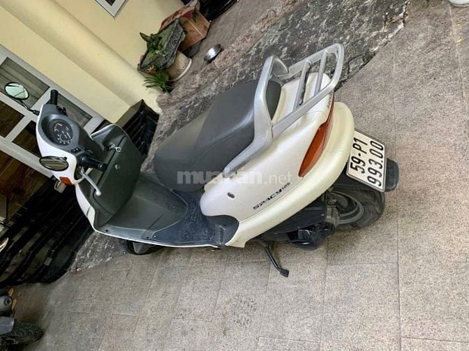 Gia đình bán xe Spacy Nhật nữ ít sử dụng