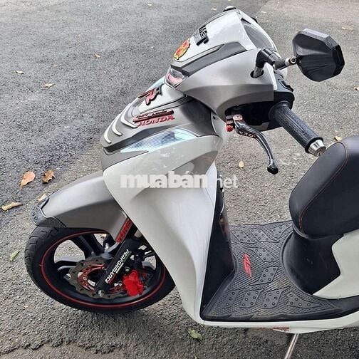 Xe đẹp như mới ít chạy đã có dàn đèn led trrơc sau