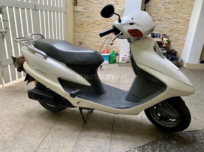 Gia đình bán xe Spacy Nhật nữ ít sử dụng